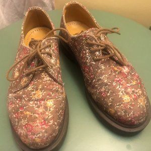 Authentic Small floral Dr.martens size 36 shoes